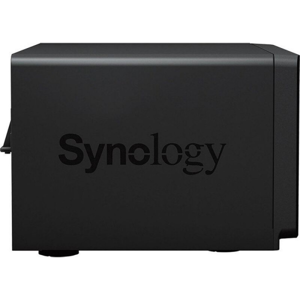 Сетевое хранилище Synology DS1823xs