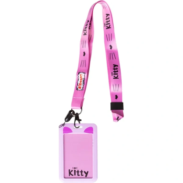 Бейдж Комус Класс Китти вертикальный 110x68 мм крепление шнурком (размер  вкладыша 88x54 мм) Бейдж Комус Класс Китти вертикальный 110x68 мм крепление шнурком (размер  вкладыша 88x54 мм)