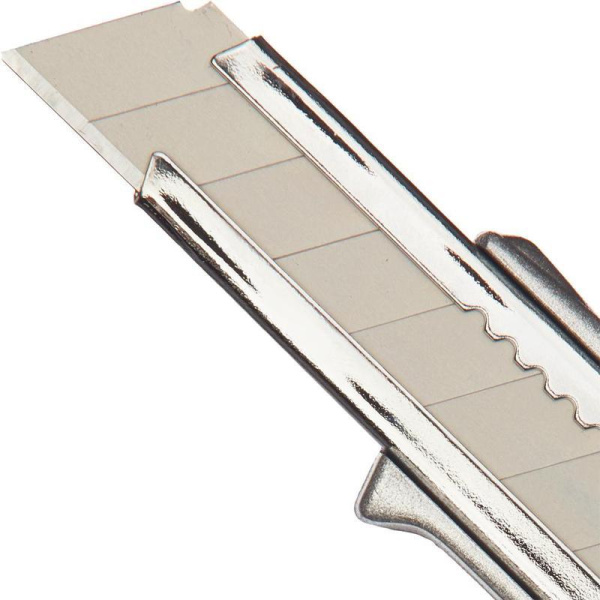 Нож универсальный Attache Selection с цинковым покрытием (ширина лезвия 18 мм)